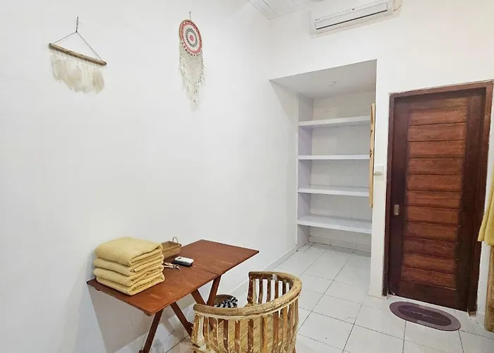 Guest house Chris Canggu (Bali)
